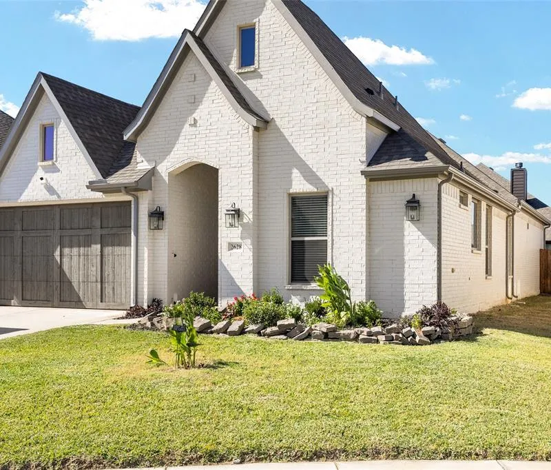 2628 Flycatcher Road, Fort Worth TX 76118