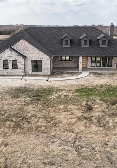 4112 County Road 1098, Celeste TX 75423 - Photo 4