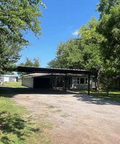 214 Hemphill Street, Hico TX 76457 - Photo 2