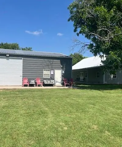 214 Hemphill Street, Hico TX 76457 - Photo 4