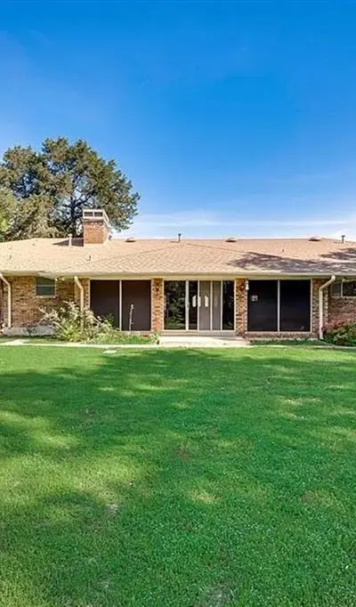 722 E Wheatland, Duncanville TX 75116 - Photo 4
