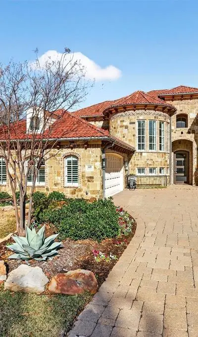600 Kiowa Drive E, Lake Kiowa TX 76240 - Photo 2
