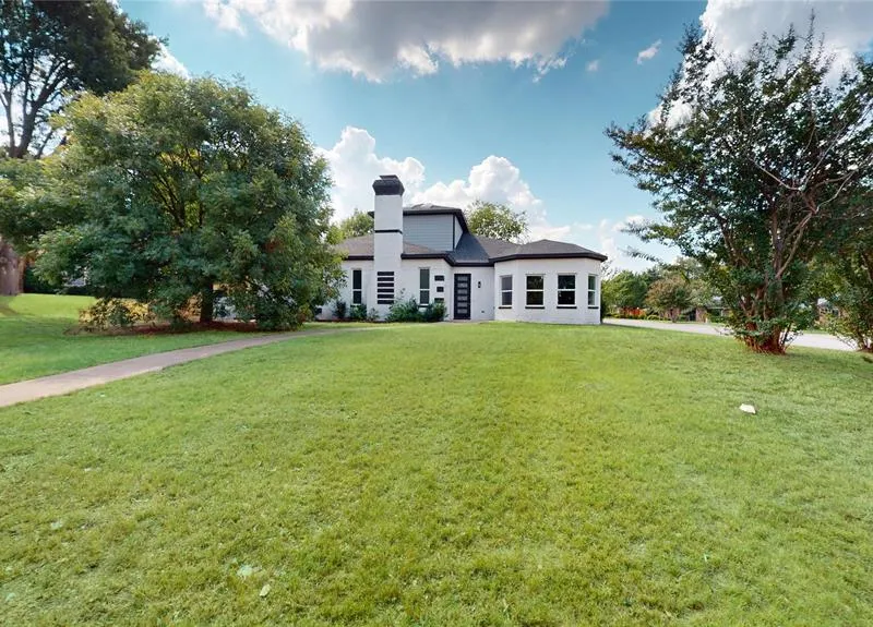 1718 Beaver Creek Circle, Duncanville TX 75137