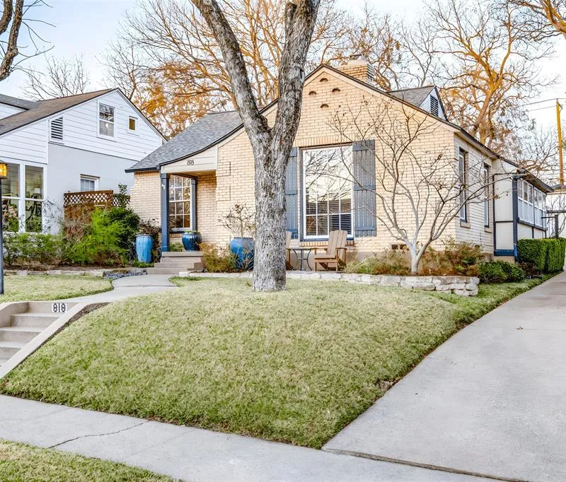 818 Valencia Street, Dallas TX 75223