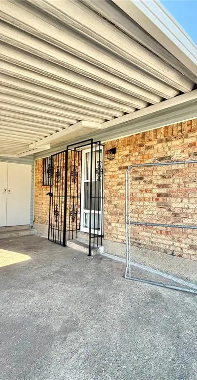 3543 Terrell Street, Dallas TX 75223 - Photo 2
