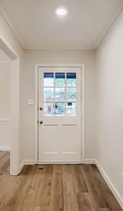 8026 Westover Drive, Dallas TX 75231 - Photo 3