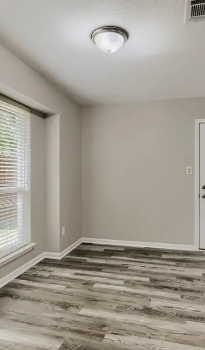 6946 Hunnicut Place, Dallas TX 75227 - Photo 5