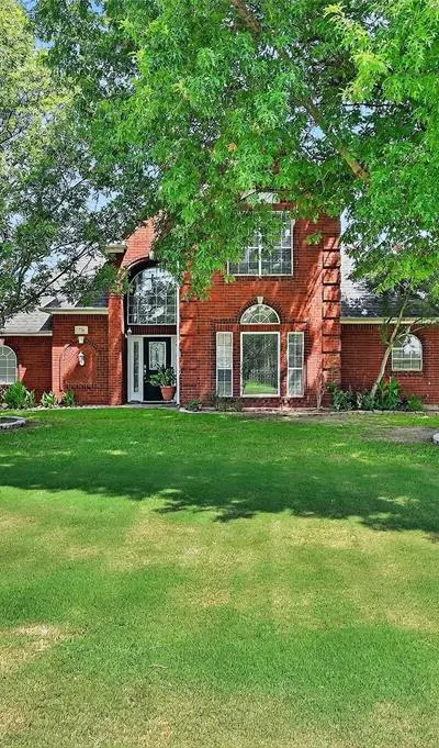 736 W Kiowa Drive, Lake Kiowa TX 76240 - Photo 4