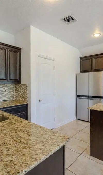 512 Jennie Marie Circle, Ferris TX 75125 - Photo 4