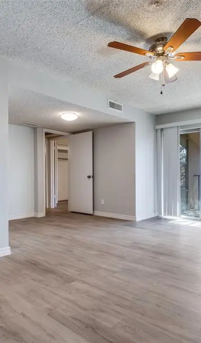 12818 Midway Road # 2068, Dallas TX 75244