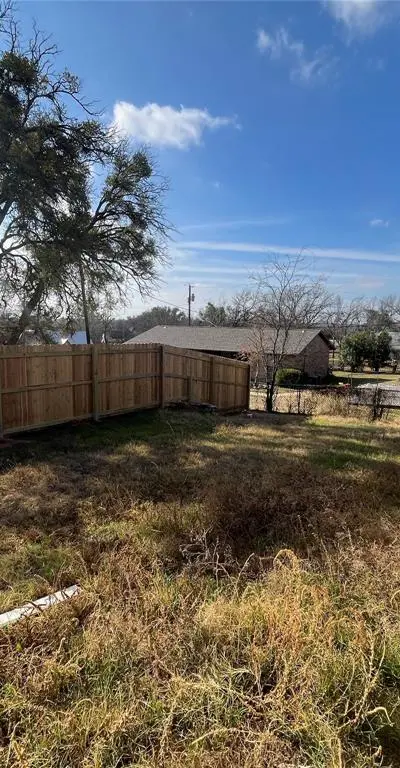 610 N Pecan A Street, Hico TX 76457 - Photo 3