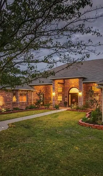636 Possom Trot Hollow Road, Whitewright TX 75491 - Photo 2