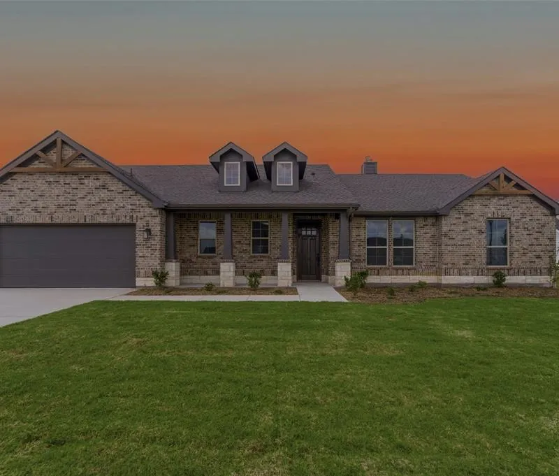 137 Moss Glen Lane, New Fairview TX 76078