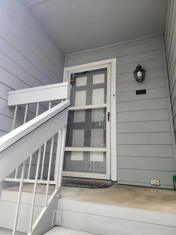 2106 Amesbury Drive # 220, Arlington TX 76011