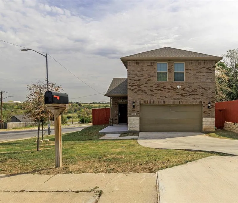 3222 Roosevelt Avenue, Fort Worth TX 76106