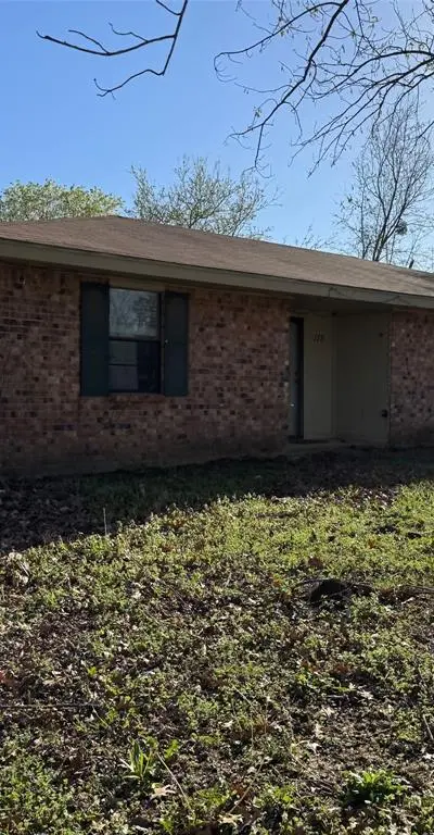 115 Elizabeth Lane, Blossom TX 75416 - Photo 2