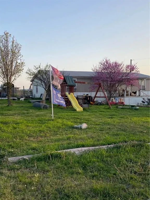 235 Hilltop Trail, New Fairview TX 76078