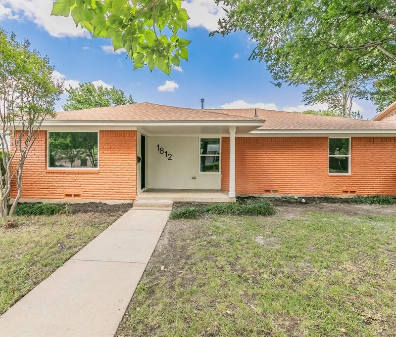 1812 Boyd Street, Dallas TX 75224