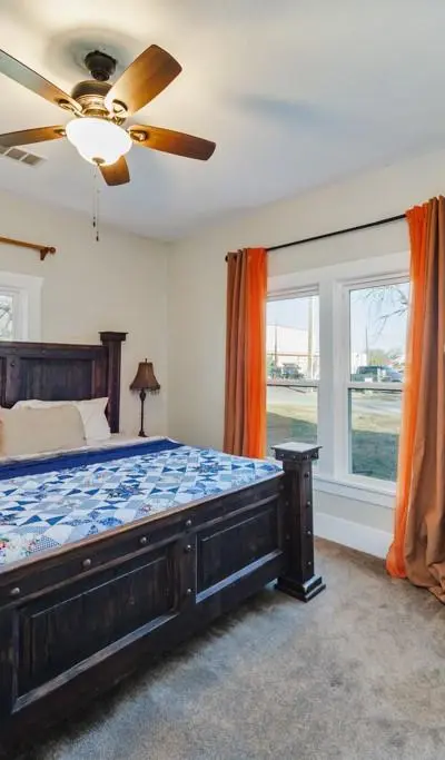517 W Lamar Street, Alvord TX 76225 - Photo 2