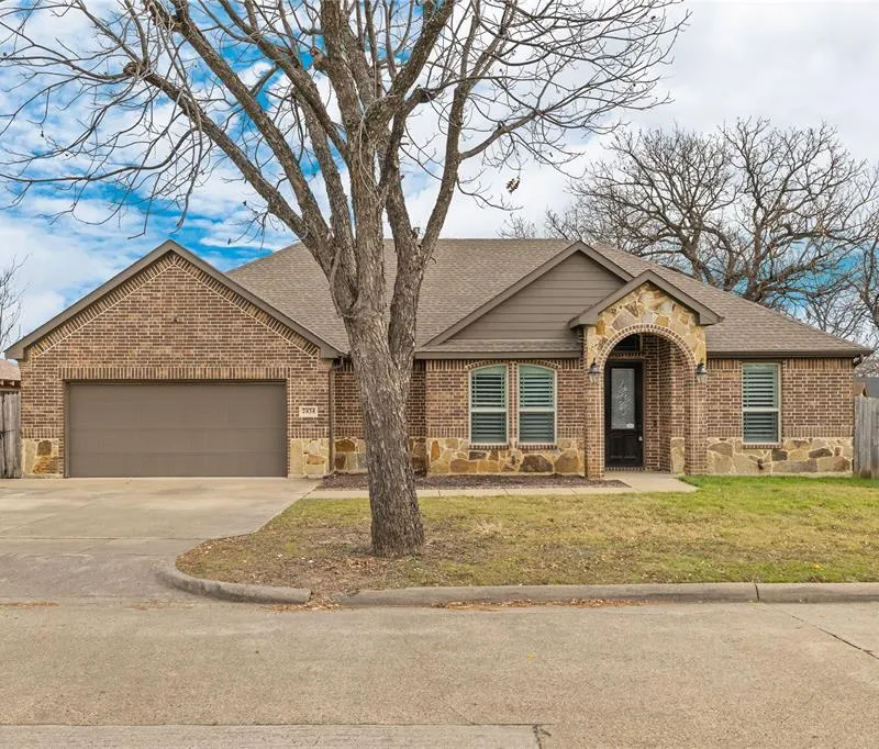 2434 Avenue A, Grand Prairie TX 75051