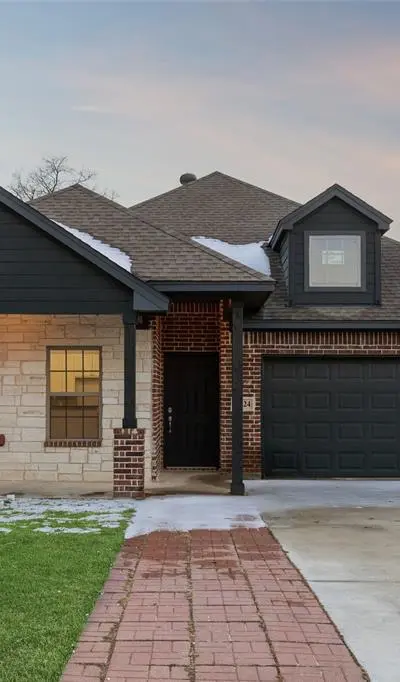 4824 Sunshine Drive, Fort Worth TX 76105