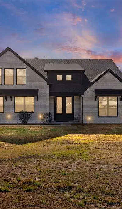 3557 County Road 4110, Campbell TX 75422