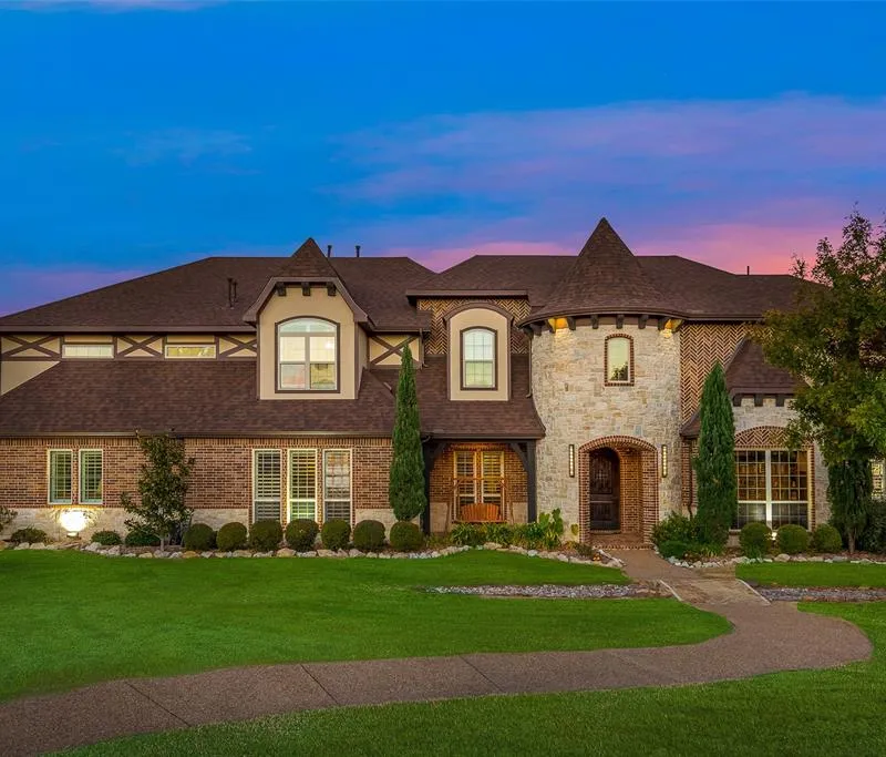 411 Crestfield Court, Sunnyvale TX 75182