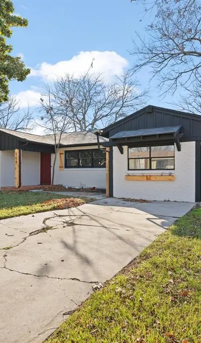 108 Hilltop Drive, Grandview TX 76050 - Photo 3