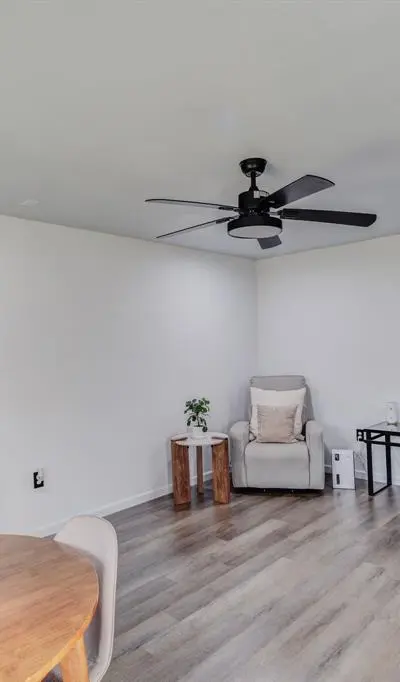 709 Dallas Street, Grand Prairie TX 75051 - Photo 3
