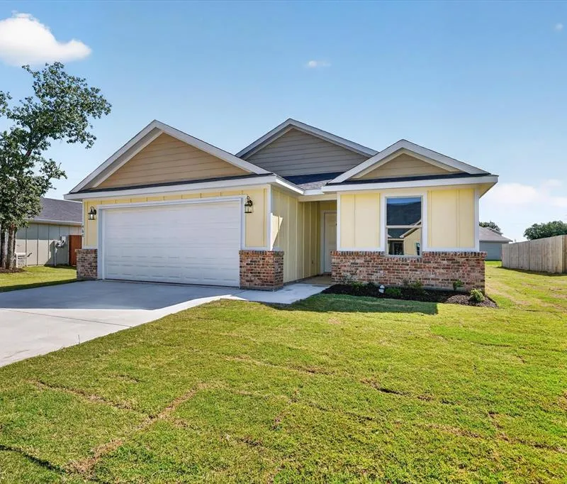 468 Peace Lily Way, Tolar TX 76476