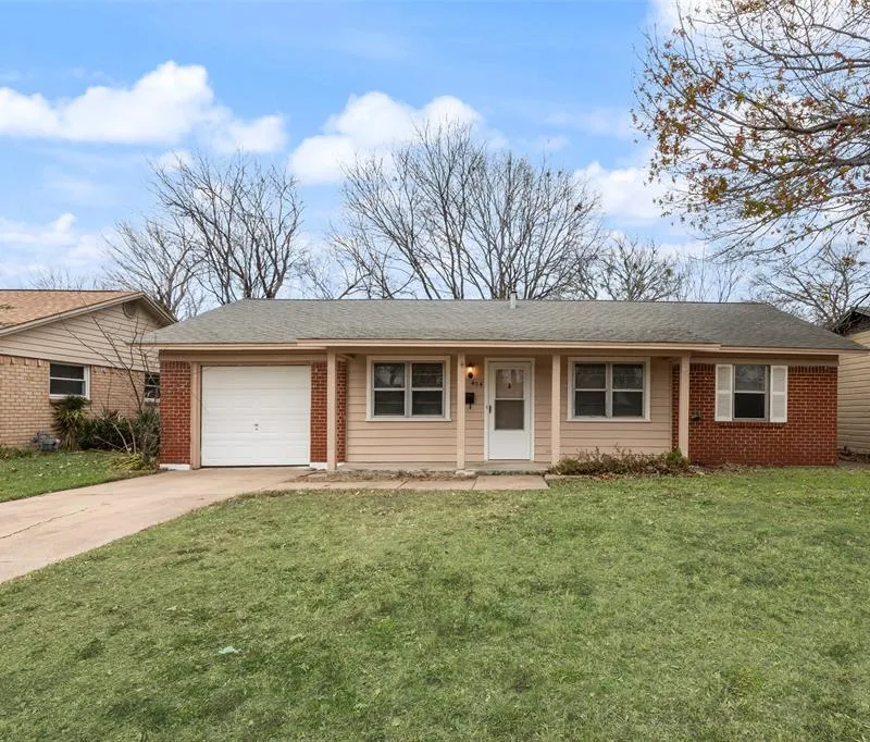 404 Vaden Avenue, Everman TX 76140