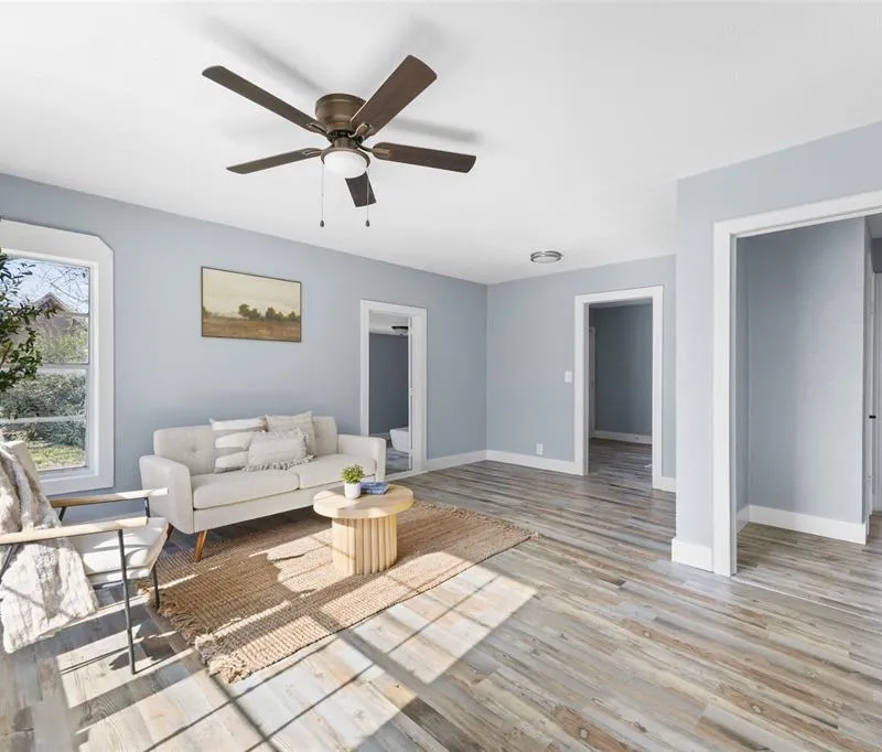 3841 Avenue M, Fort Worth TX 76105