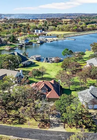 100 Mohawk Cove, Lake Kiowa TX 76240 - Photo 4