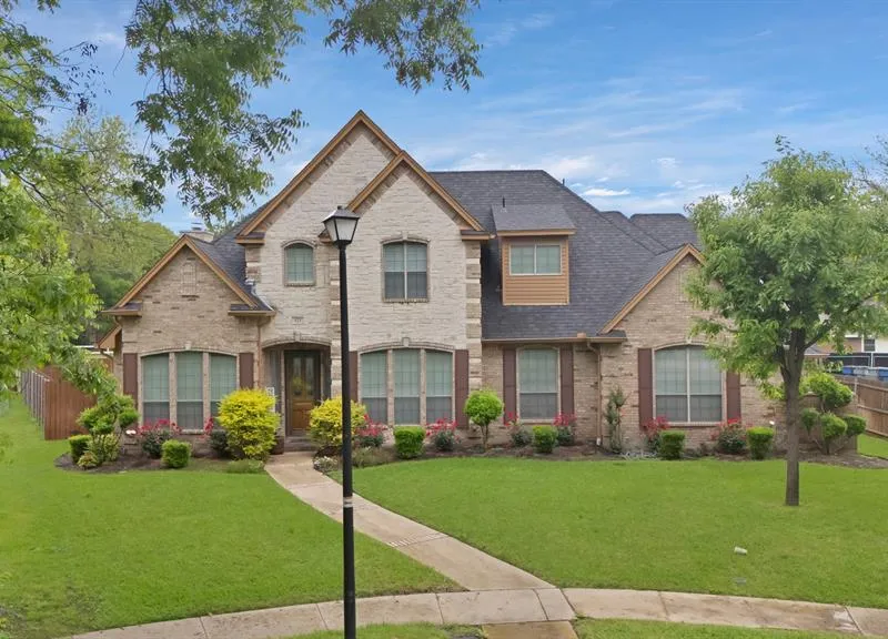 123 Native Circle, Lancaster TX 75146