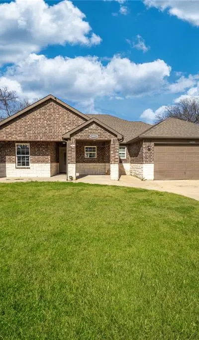 14001 Cimarron Drive, Balch Springs TX 75180 - Photo 2