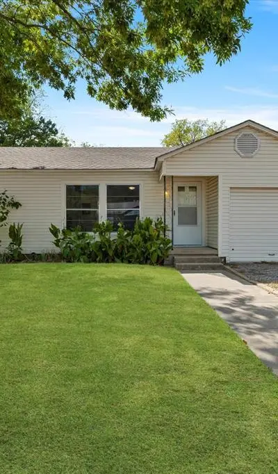 2411 Denison Street, Denton TX 76201 - Photo 2