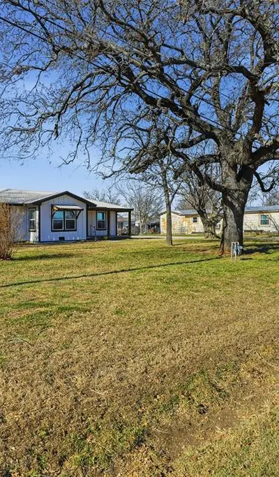 414 Fannin Street, Millsap TX 76066 - Photo 3