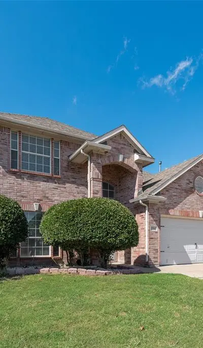 5702 Streamside Drive, Arlington TX 76018