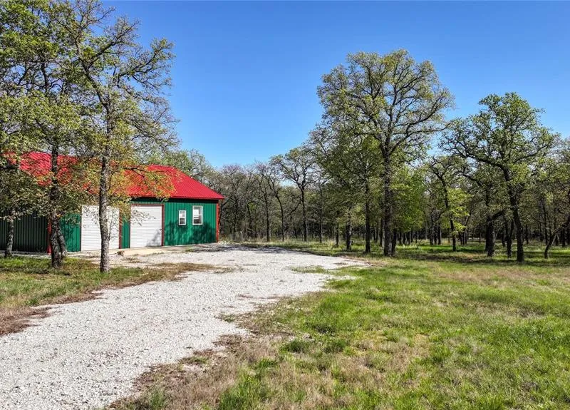 246 Silver Lakes Drive, Sunset TX 76270