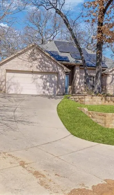905 Forest Hollow Drive, Hurst TX 76053 - Photo 2