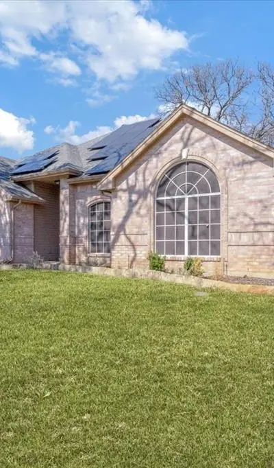905 Forest Hollow Drive, Hurst TX 76053 - Photo 3
