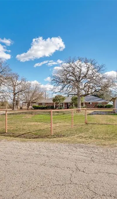 515 Farr Altom Road, Combine TX 75159