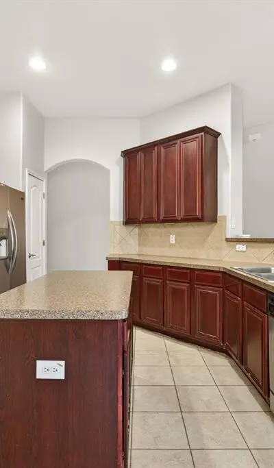 2720 Furlong Drive, Grand Prairie TX 75051 - Photo 3