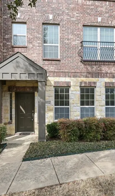 3934 Amberwood Drive, Addison TX 75001