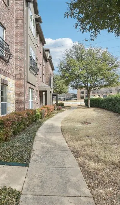 3934 Amberwood Drive, Addison TX 75001 - Photo 3