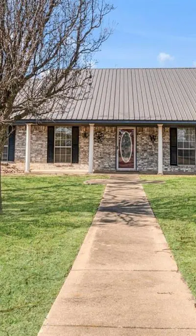 3754 County Road 11300, Paris TX 75462