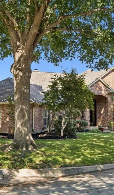 2424 Cross Timbers Trail, Arlington TX 76006 - Photo 2