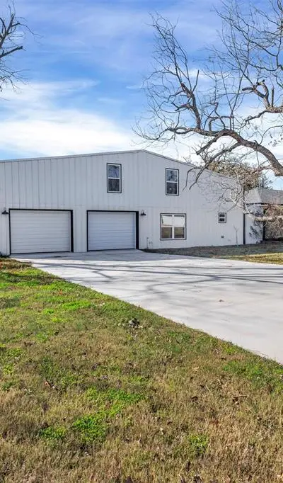 406 N Oak Lane, Tolar TX 76476