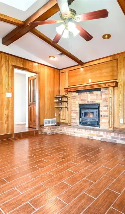 2112 Mangum Street, Commerce TX 75428