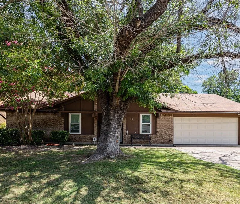 271 Merribrook Trail, Duncanville TX 75116